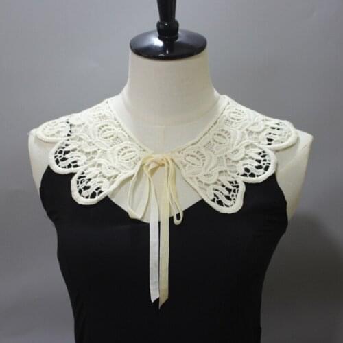 New Women Fake Collar Shawl Sweet Embroidery Floral Lace Decorative Necklace Half Shirt Hollow Mini Poncho Capelet