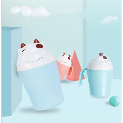 1PC Cute Cartoon Shampoo cup Baby Spoon Shower Bath Water Swimming Head Watering Bottle Todder Kids Wash Hair Shampoo Cup