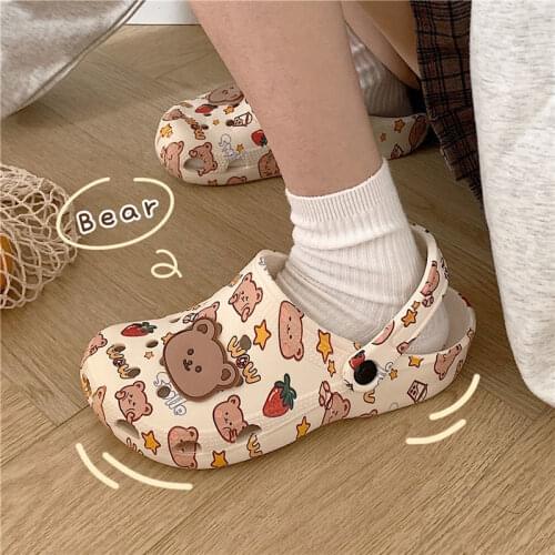 Lisapie Summer 2021 garden clogs Sandals Cute Cartoon Slippers Slip On For Girl Beach Slides Foam Hole Fashion Outdoor Shoes