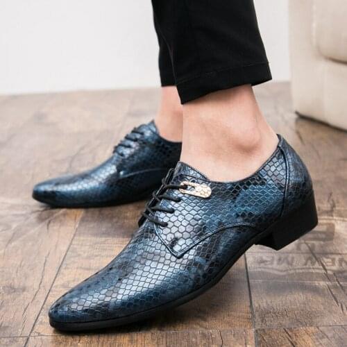 Fashion Mens British Python Pattern Shiny Fashion Leather Shoes Large Size Banquet Business Casual Leather Shoes Mens Shoes