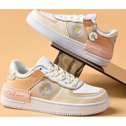 Outdoor Women Sneakers Women Casual Shoes Light Breathable Comfortable Non-slip Sports Trainers Women Vulcanize Shoes White