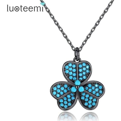 LUOTEEMI New Design Small Flower Pendant Necklace for Women Fashion Elegant Clover-Shaped Jewelry Christmas Dating Gifts