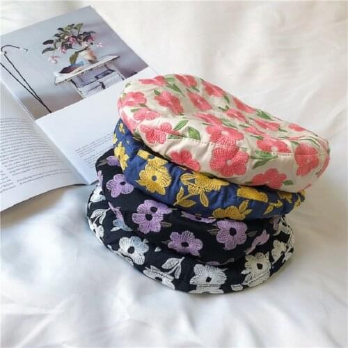 2021 New Flower Embroidery Beret Womens Fashion Spring and Summer Pink Beret Black French Hat