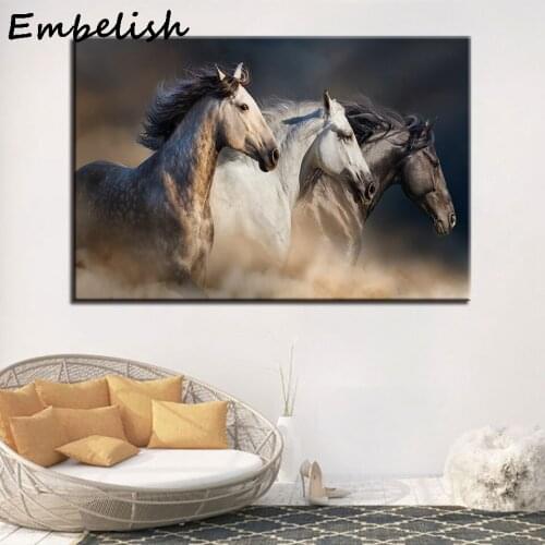 1 Pieces Quality HD Spray On Canva Oil Paintings For Living Room Three Running Horses Animals Pictures Home Decor Wall Posters