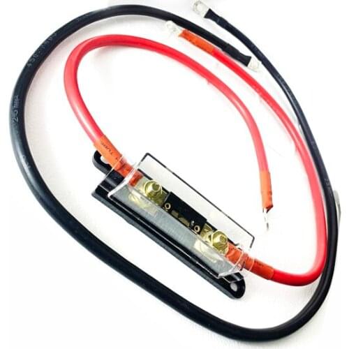 DC power supply with fuse connector