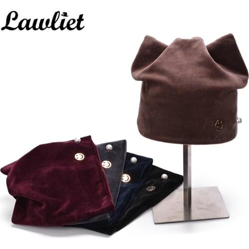 Winter Hats Women Girl Beanies Hat Smile Face Pearl Velvet Women Warm Cap Cat Ear Cute Hat Bonnet Femme Skullies Gorro A459