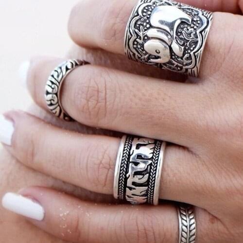 New Womens Retro National Wind Metal Carved Totem Pattern 4 piece/ Set Ring for Girl Fashion Jewelry Wholesale