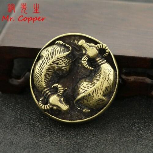 Copper Bulls Ornaments Chinese Gossip Feng Shui Home Decor Retro Brass Animal Cattle 3D Statue Crafts Tea Table Desk Decorations