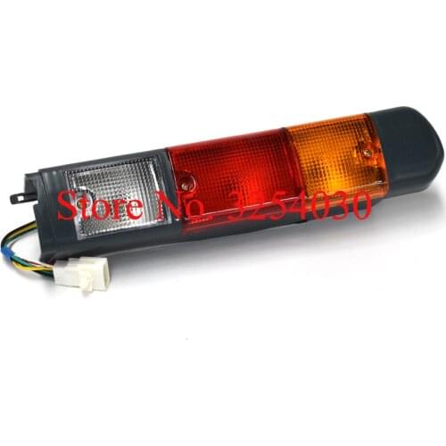 Supply Hight Quality Domestic Manufacturing Three-Color 12V 7FD Series Forklift RIGHT Side Tail Light Right Tail Light ZL-124
