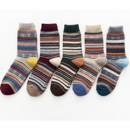 New 5 Pairs / Lot Men Cotton Socks Wool WarmThicken Mens Medium Tube Socks Retro National Style High Quality Fashion