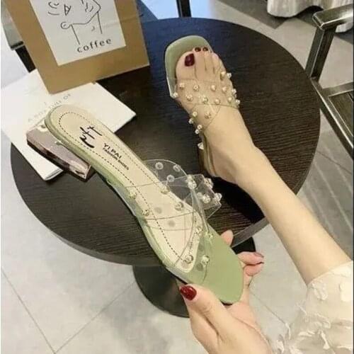 2021 Summer New Fashion Open Toe Rivet Transparent Slippers Women Outdoor Sandals Large Size Non-Slip Sandals And Slippers Women