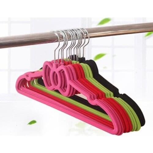 Non-Slip Velvet Clothes Hangers Drying Rack Love/bow Flocking Laundry Dryer Windproof Hanger Closet Belt Scarf Display Organizer