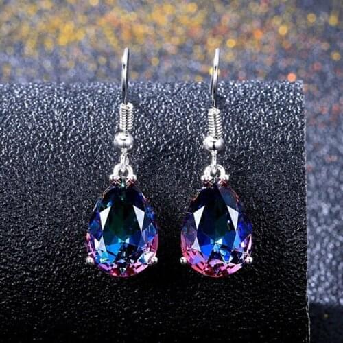 Exquisite Rainbow Color Water Drop Pendant Earrings Charming Womens Wedding Engagement Earrings Fashion Lady Jewelry Gift
