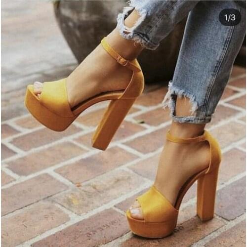 Hot Selling Women Square Heels Sandals Ankle Strap Cut-out Chunky Heels Wedding Dress Shoes High Platform Summer Banquet Shoes