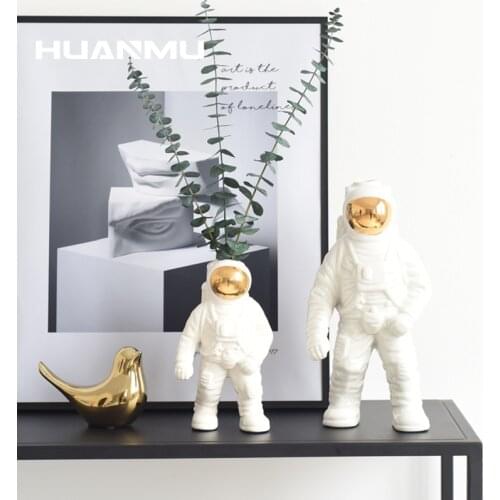 Nordic Astronaut Vase Ceramic Vase for Tabletop Spaceman Sculpture Home Decoration Accessories Living Room Decor вазы jarrones