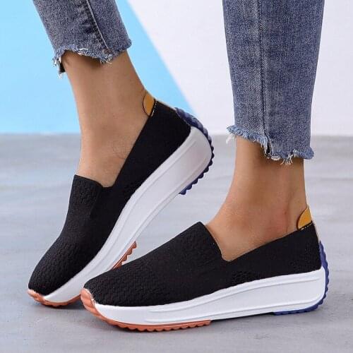 Fashion Light Sneakers Women Flats Slip on Mesh Shoes Woman Spring Autumn Loafers Femme Basket Flats Shoes Woman Flats Plus Size