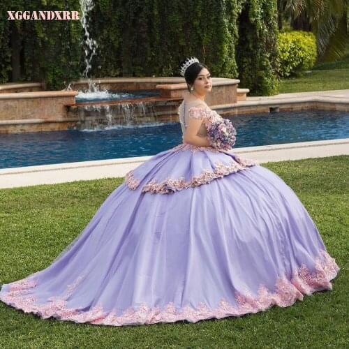 Beautiful Ball Gown Quinceanera Dress 2022 Satin Appliques Flowers Long Skirt Purple Sleeveless Sweet 15 16 Birthday Party