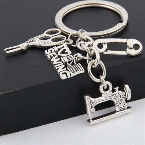 1Pc I Love Sewing And Sewing Machine Charms Keychain Making Iron Scissors For Tailor Designer Gift Keyring Jewelry E1689