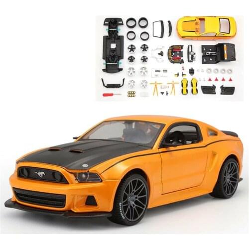Maisto 1:24 2014 Ford Mustang Street Racer Assembly DIY Car Diecast MODEL KITS NEW IN BOX