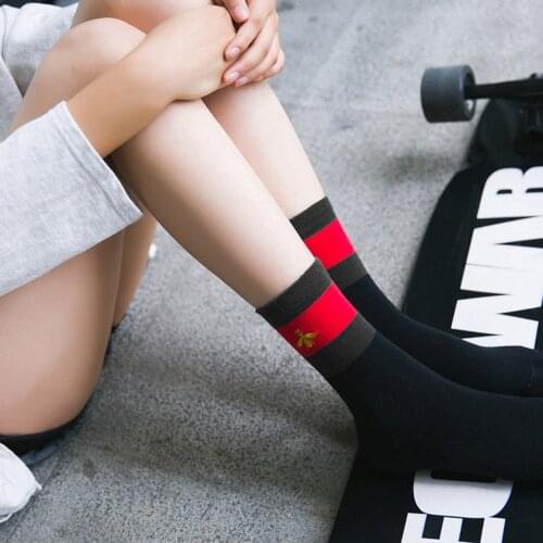 Pure cotton tube womens socks trendy men and women socks fashion wild tube striped socks casual running sports socks