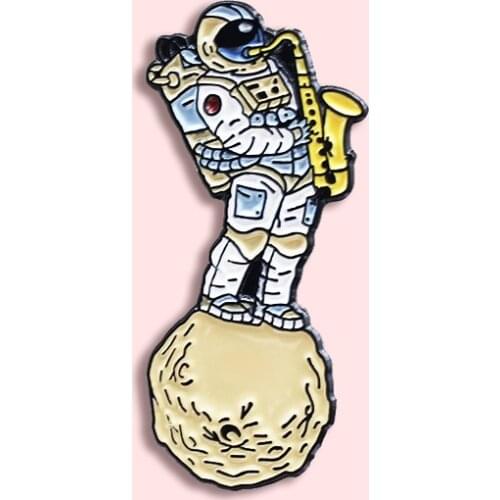 Lone Saxophone Player Badge Cartoon Music Lover Astronaut Metal Enamel Brooch Creative Lapel Backpack Jewelry Gift For Friends