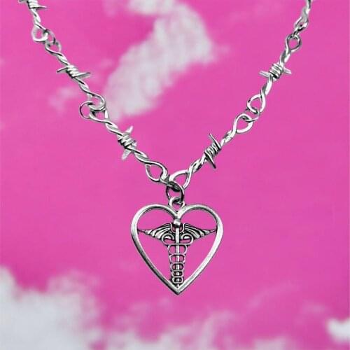 New Ins Hip Hop Punk Love Heart Necklace Retro Heart Wings Thorns Necklace For Women Girls Fashion Jewelry Gift