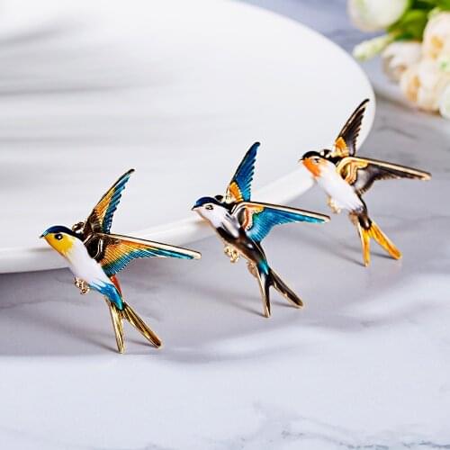 Rinhoo New Enamel Brooches Charming Colorful Bird Shape Animal Pin For Women Kids Scarf Suit Lapel Pins Pendant Jewelry