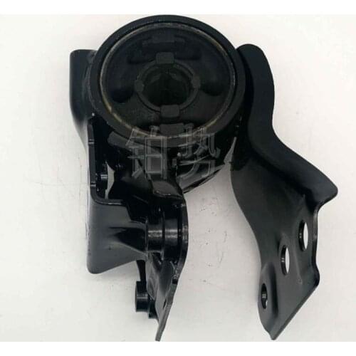 Car Front lower arm cushion rubber assembly 2012-Hon daC R-V RM1 RM2 RM3 RM4 Front lower suspension bushing Flexible bracket