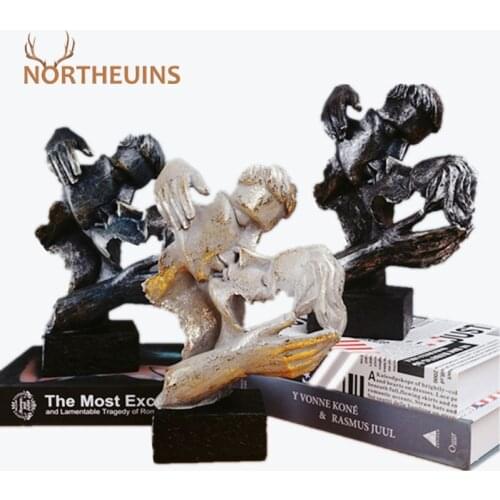 NORTHEUINS 27.8cm Resin Retro Abstract Couple Statues Kissing Lover Mask Figurines For Interior A Love Figures Sculptures Decor