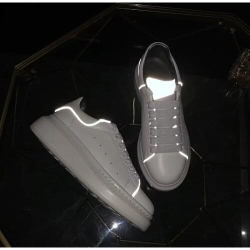 2020 Lovers Mens Sneakers Sport Shoes For Girl Running Shoes Walking Male Brand Luxury Athletic Female Casual Shoes