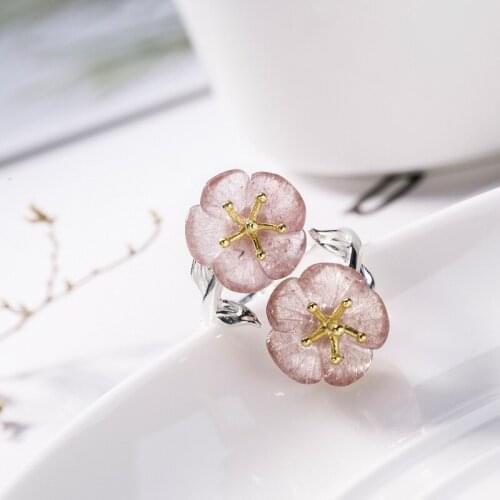 Silver natural strawberry crystal plum blossom ring ladys personality simple, fresh and colorful ring ornaments