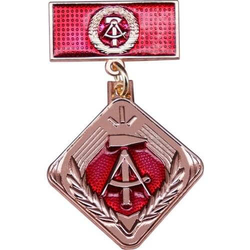 1969 Ddr East German Democratic Republic Activist Of Socialist Labor Badge Pin