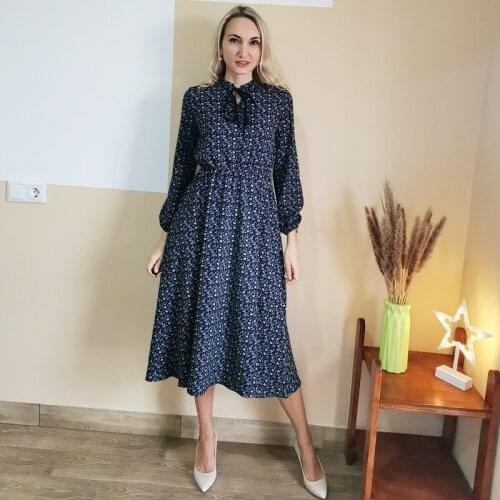 Women Floral Printed Dress Casual Long Sleeve Lace Up V Neck Dress 2021 Autumn Vintage Elastic Waist Midi A-line Party Dresses