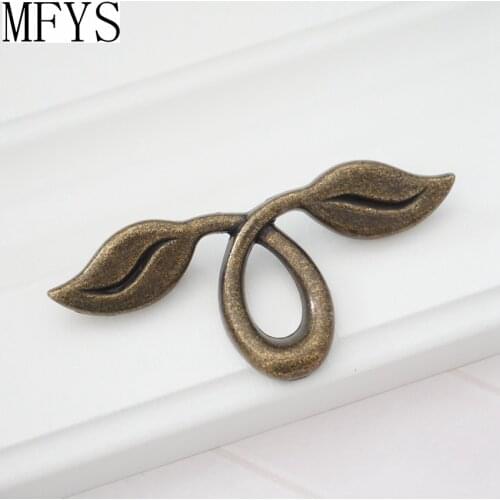 2" Dresser Pull Drawer Pulls Handles Knob Antique Bronze / Rustic Country Cabinet Knobs Unique Leaf Furniture Hardware 50 mm