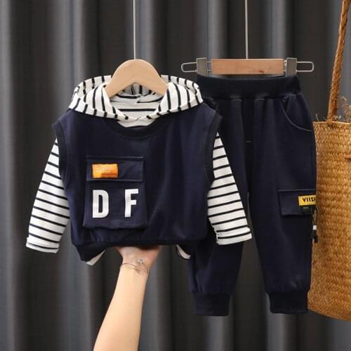 Boys autumn suit Korean letter pocket vest childrens clothing 1-4 years old baby striped hooded long-sleeved three-piece baby