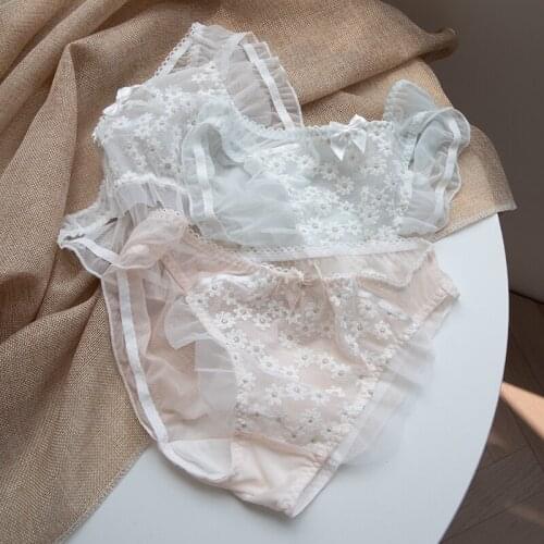 Cute Sexy Women Panties Underwear Transparent Briefs Lace Milk Silk Sweet Girls Intimates Daisy Embroidery Trim