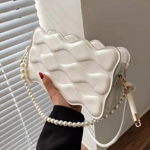 Luxury brand Pearl Tote bag 2021 Spring New High-quality PU Leather Womens Designer Handbag Travel Shoulder Messenger Bag