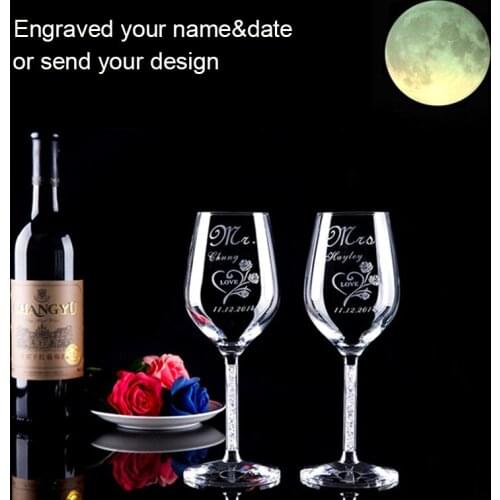 Personalized Toasting Glasses Bride and Groom Champagne Glasses Wedding Gift Customized glasses, wedding Decorations