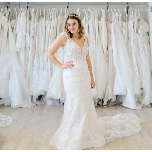 Charming Straight Wedding Dress V-Neck Tank Lace Appliques Sequins Beads Backless Sweep Train Bride Gown 2021 Vestidos De Noiva