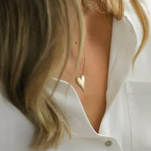 French vintage gold color love heart pendant necklace for women girls textured rhinestone metallic chain necklace jewelry new