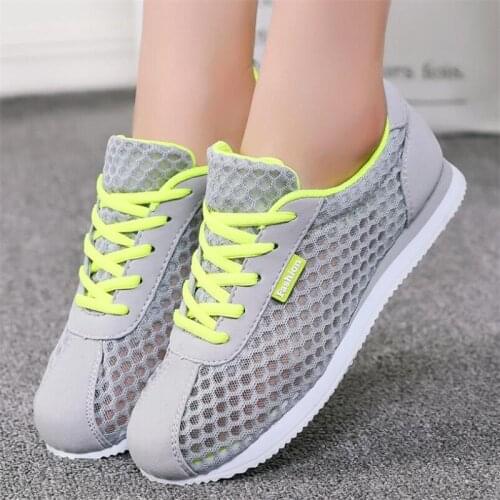 2020 Summer Lightweight Mesh Shoes Women Comfortable Breathable Casual Plat Shoes Female Tenis Lace-up Sneakers size 35-40