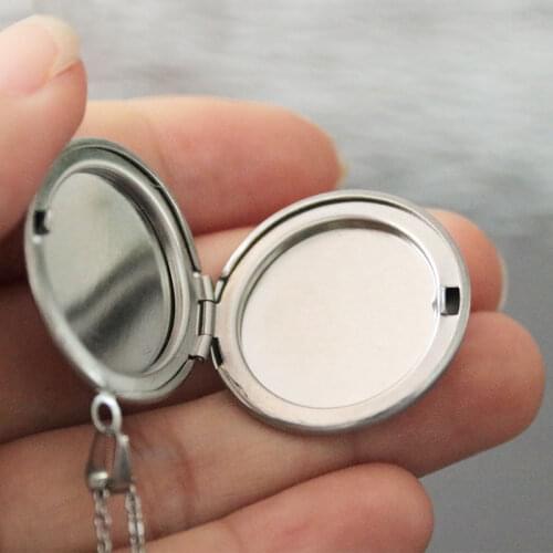 Everfast 1pc Smooth Photo Frame Geometric Round Pendant Necklaces Stainless Steel Charms Locket Necklace Women Memory Jewelry