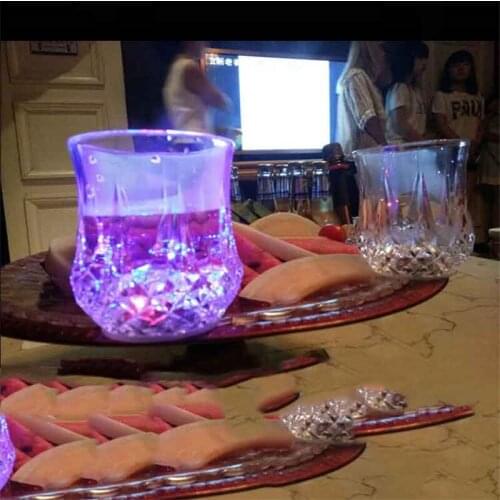 6pcs LED Fashion Inductive Colorful Cup Acrylic Glass Drink Beverage Cups Bar Party Wine Whiskey Water Night Cup Christmas Gift