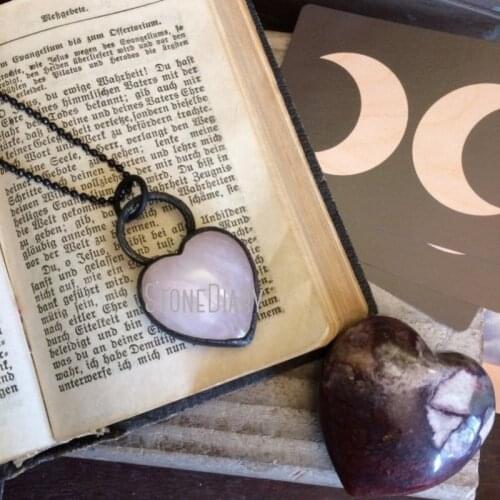 NM35267 Rose Quartz Crystal Necklace Pink Heart Jewelry Healing Crystals Rose Quartz Heart Pendant Valentines Day Gift