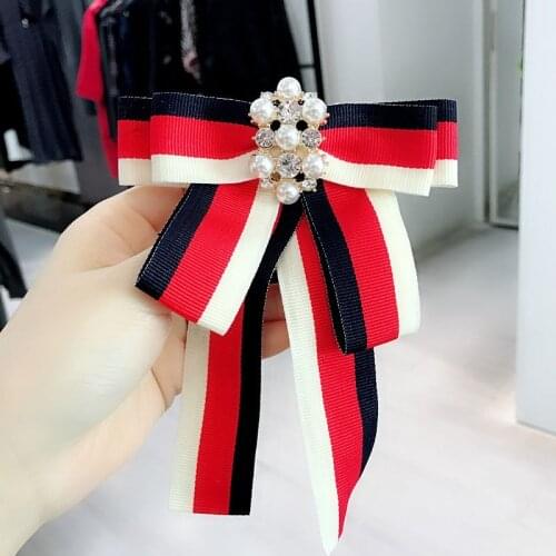 New Sweet Stripe Ribbon Bow Brooch Rhinestone Pearl Bows Clothes Accessories for Women Girls Collar Tie Elegant Shirt Pin
