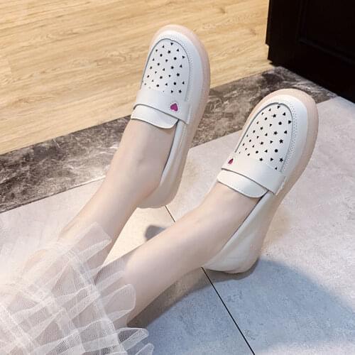 Flat-bottomed Sandals Hollowed Out Casual 2021 Summer New Korean Version of The White Shoes Soft Sole Maternal Nurse Shoes