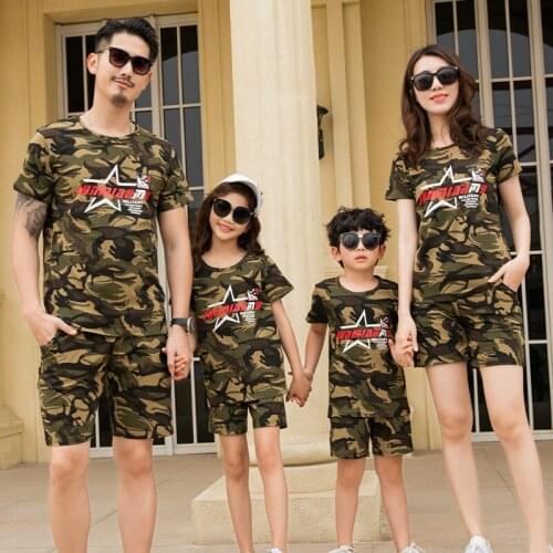 CANDYDOLL T-shirts For Dad And Son For A Photo Shoot