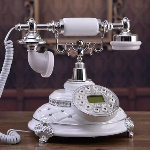 The new style of European noble retro phone antique craft style phone home phone with a backlight call