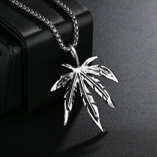 Retro Snake Pendant Long China Biker Leaf Necklace for Men Women Stainless Steel Motorcycle Party Punk Necklaces Accessories