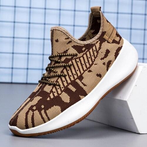 Fashion Mens Running Shoes 2021 Knitted Breathable Zapatillas Sports Outdoors Sports Ultras Stability Sneakers Tenis Masculino